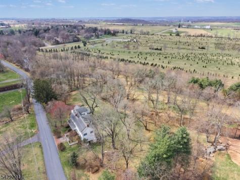 15 Welisewitz Road East Amwell NJ 08551