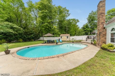 9 Westminster Drive Clinton NJ 08801