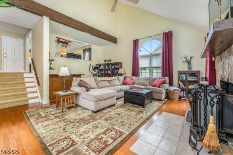 9 Westminster Drive Clinton NJ 08801