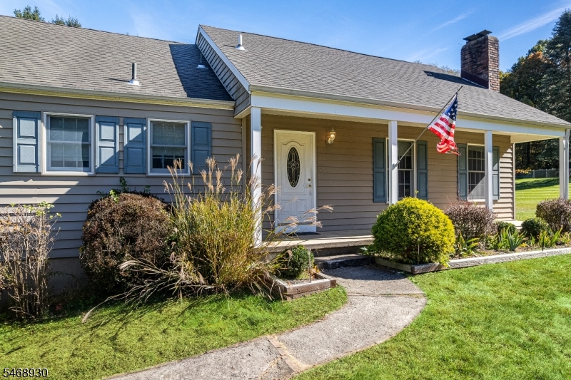 88 Old Farmers Road Washington NJ 07853