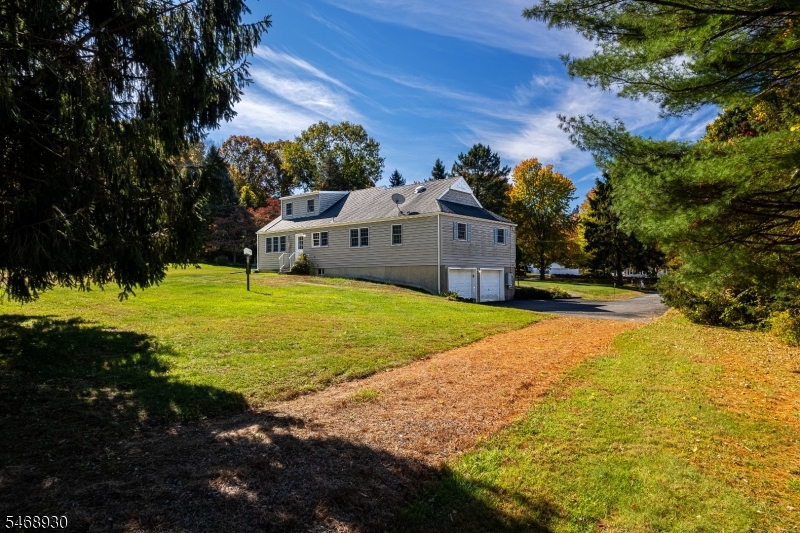 88 Old Farmers Road Washington NJ 07853