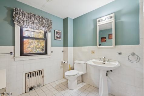 12 Madison Avenue East Orange NJ 07017