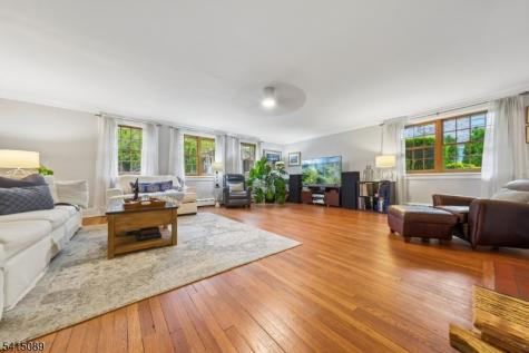 61 Burnett Terrace Maplewood NJ 07040