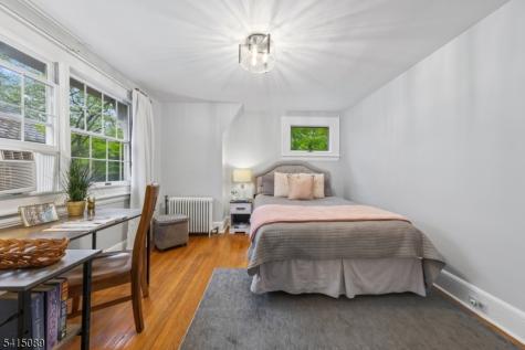 61 Burnett Terrace Maplewood NJ 07040