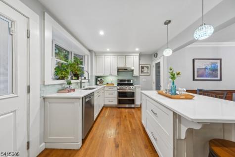 61 Burnett Terrace Maplewood NJ 07040