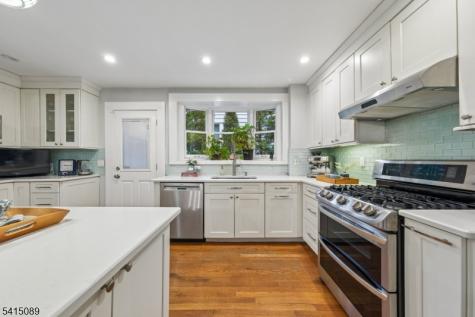 61 Burnett Terrace Maplewood NJ 07040