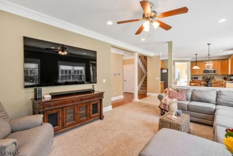 168 Tanglewood Pass Jefferson NJ 07849