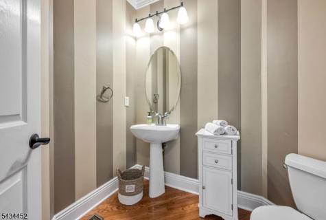 168 Tanglewood Pass Jefferson NJ 07849