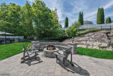 168 Tanglewood Pass Jefferson NJ 07849