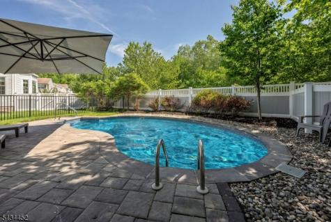 168 Tanglewood Pass Jefferson NJ 07849