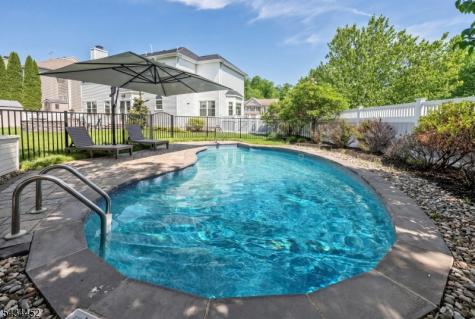 168 Tanglewood Pass Jefferson NJ 07849