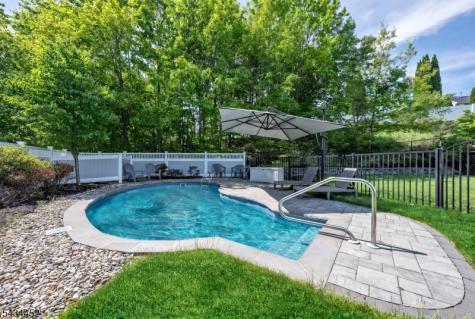 168 Tanglewood Pass Jefferson NJ 07849