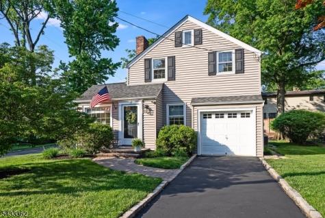 21 Doris Parkway Westfield NJ 07090