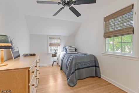 21 Doris Parkway Westfield NJ 07090