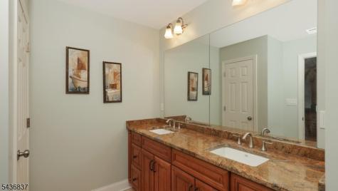 5 Maple Drive Warren NJ 07059