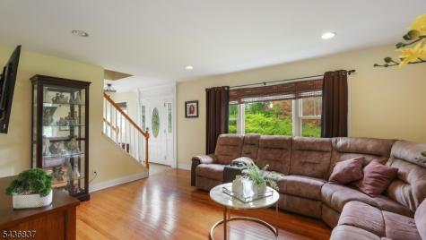 5 Maple Drive Warren NJ 07059