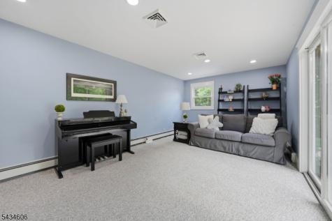 7 Kossuth Place Wayne NJ 07470