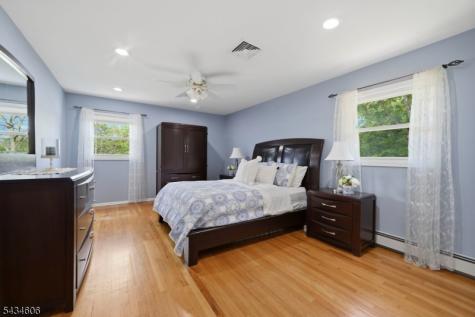 7 Kossuth Place Wayne NJ 07470