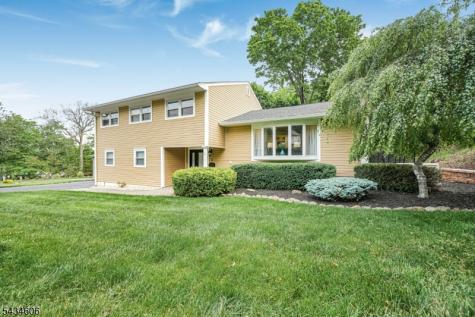 7 Kossuth Place Wayne NJ 07470
