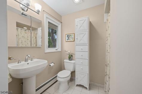 7 Kossuth Place Wayne NJ 07470