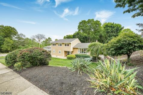 7 Kossuth Place Wayne NJ 07470