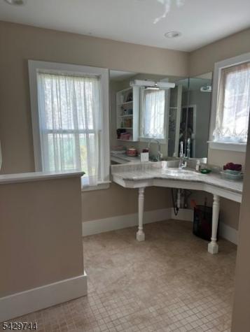 1075 Thomas Street Hillside NJ 07205