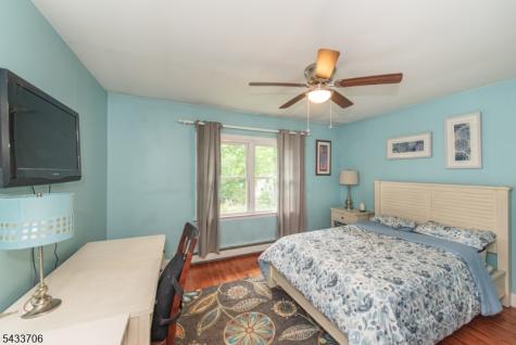 9 Albert Street West Milford NJ 07480