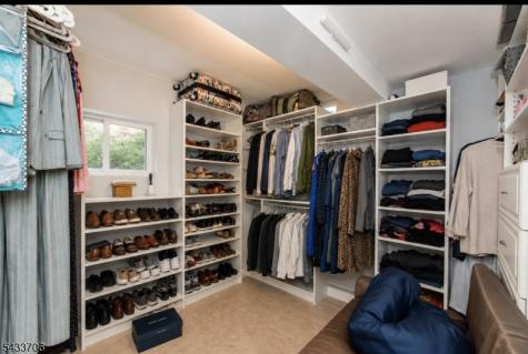 9 Albert Street West Milford NJ 07480