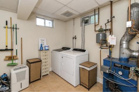 9 Albert Street West Milford NJ 07480
