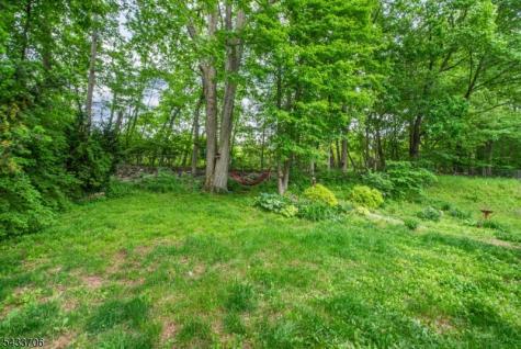 9 Albert Street West Milford NJ 07480