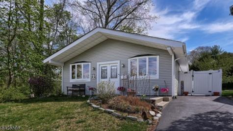 16 Forest Terrace Wayne NJ 07470