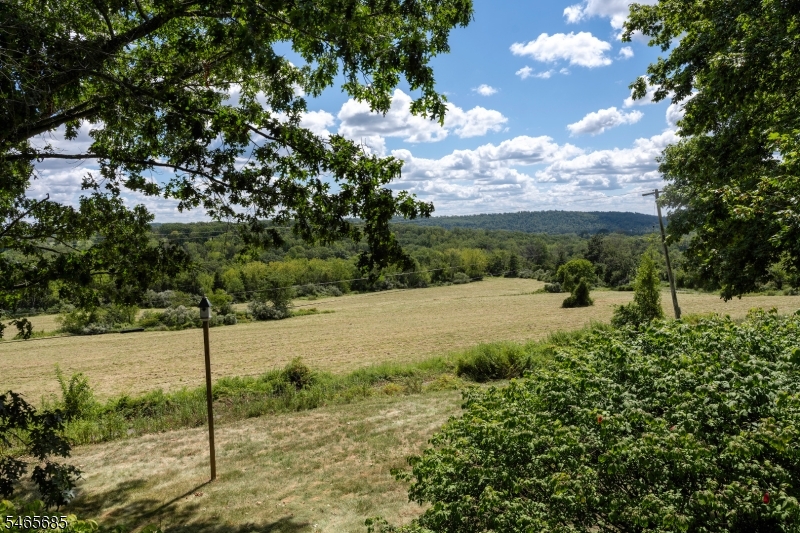 14 Hunter Road West Amwell NJ 08530