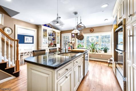 11 Miller Avenue Tewksbury NJ 08858