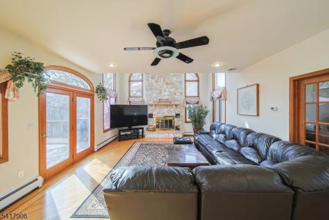 19 Dave Espie Way Wayne NJ 07470