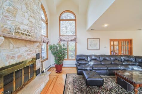 19 Dave Espie Way Wayne NJ 07470