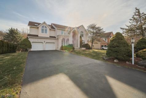 19 Dave Espie Way Wayne NJ 07470