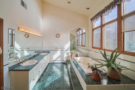 19 Dave Espie Way Wayne NJ 07470