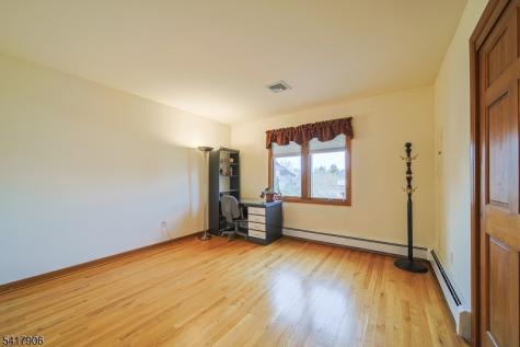 19 Dave Espie Way Wayne NJ 07470