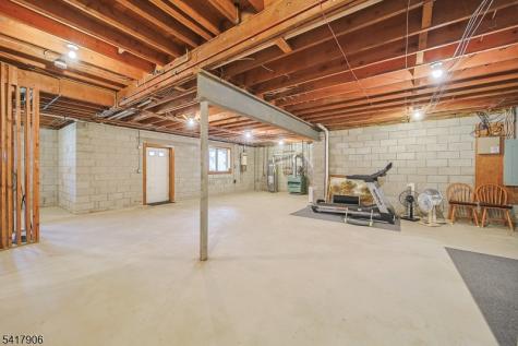 19 Dave Espie Way Wayne NJ 07470
