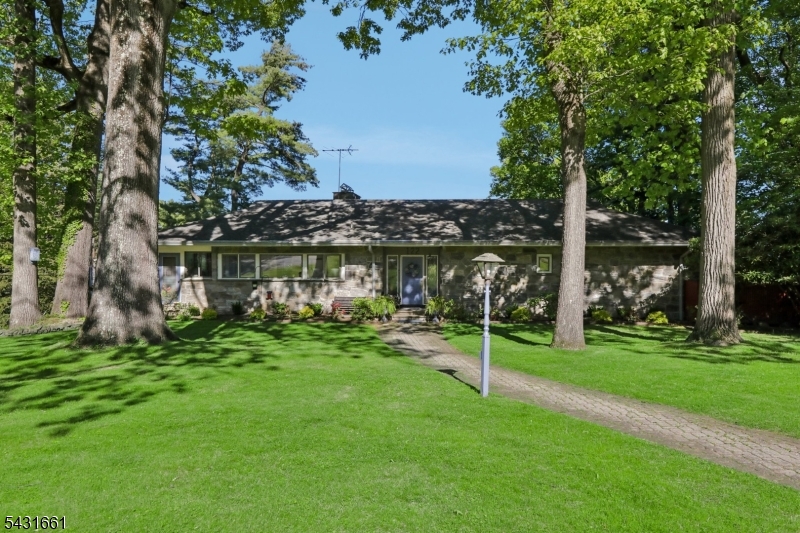 122 Sunrise Drive Hawthorne NJ 07506