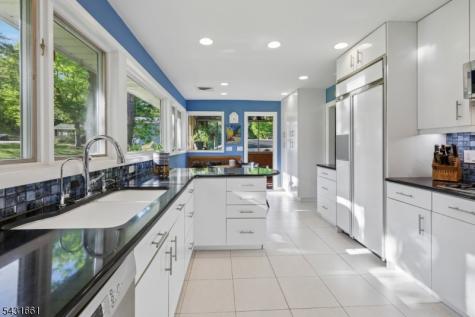 122 Sunrise Drive Hawthorne NJ 07506