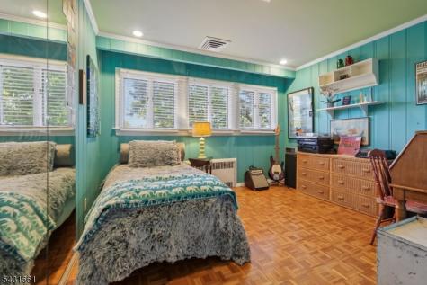 122 Sunrise Drive Hawthorne NJ 07506