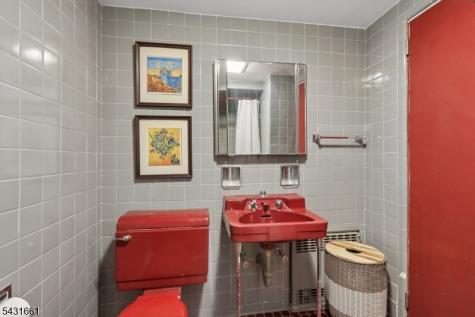 122 Sunrise Drive Hawthorne NJ 07506