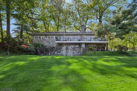 122 Sunrise Drive Hawthorne NJ 07506
