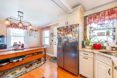 41 Frederick Avenue Hawthorne NJ 07506