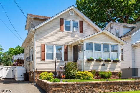 41 Frederick Avenue Hawthorne NJ 07506