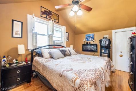 41 Frederick Avenue Hawthorne NJ 07506
