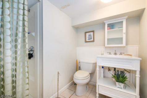 41 Frederick Avenue Hawthorne NJ 07506