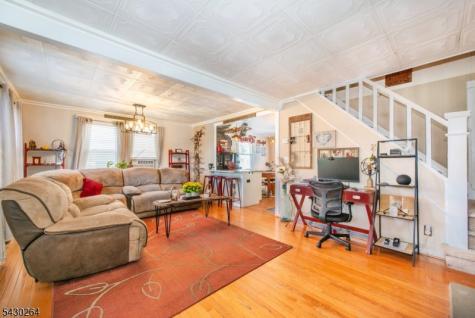41 Frederick Avenue Hawthorne NJ 07506