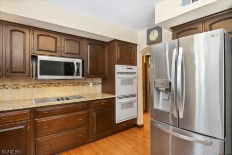 6 Green Hills Road Mendham NJ 07945